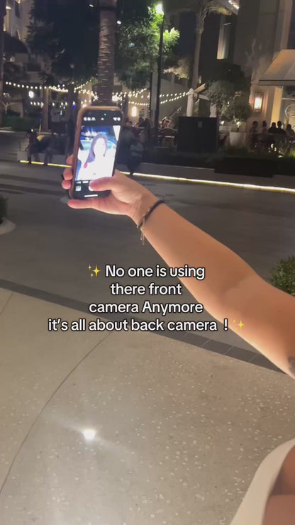 Magnetic selfie mirror for smartphone back camera